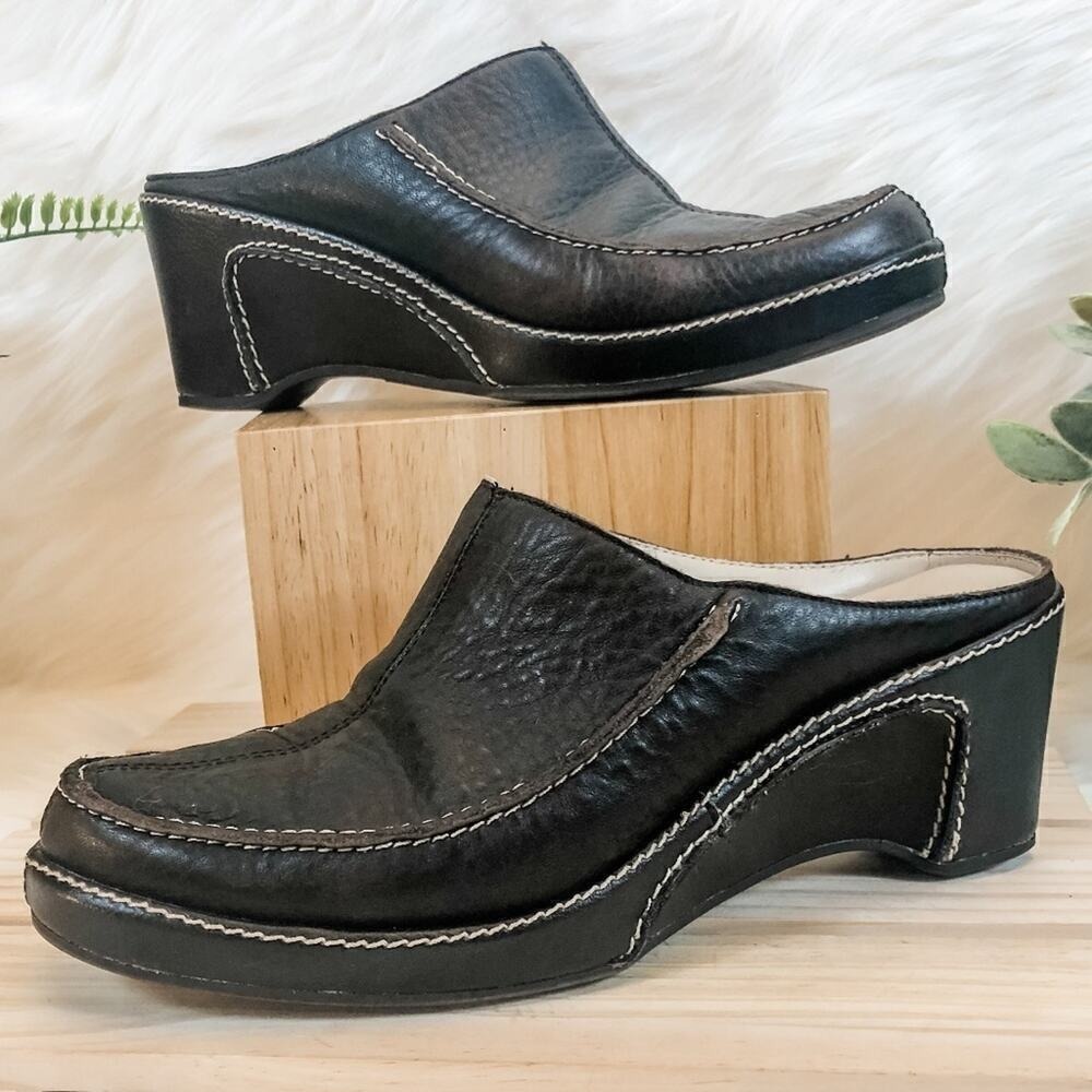 Docker's Leather Wedge‎ Heel Mules Slides Womens Size 7.5M